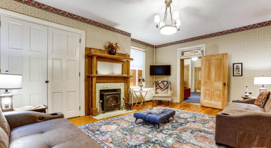 Watson Estate Bnb & Deer Creek Winery Uniontown Exterior photo